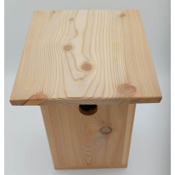 Nichoir en bois massif avec un trou diamètre 30mm